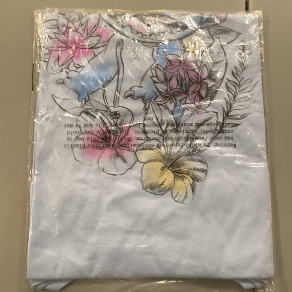 Disney Stitch Women’s plus size tee shirt NWT - Picture 4 of 4